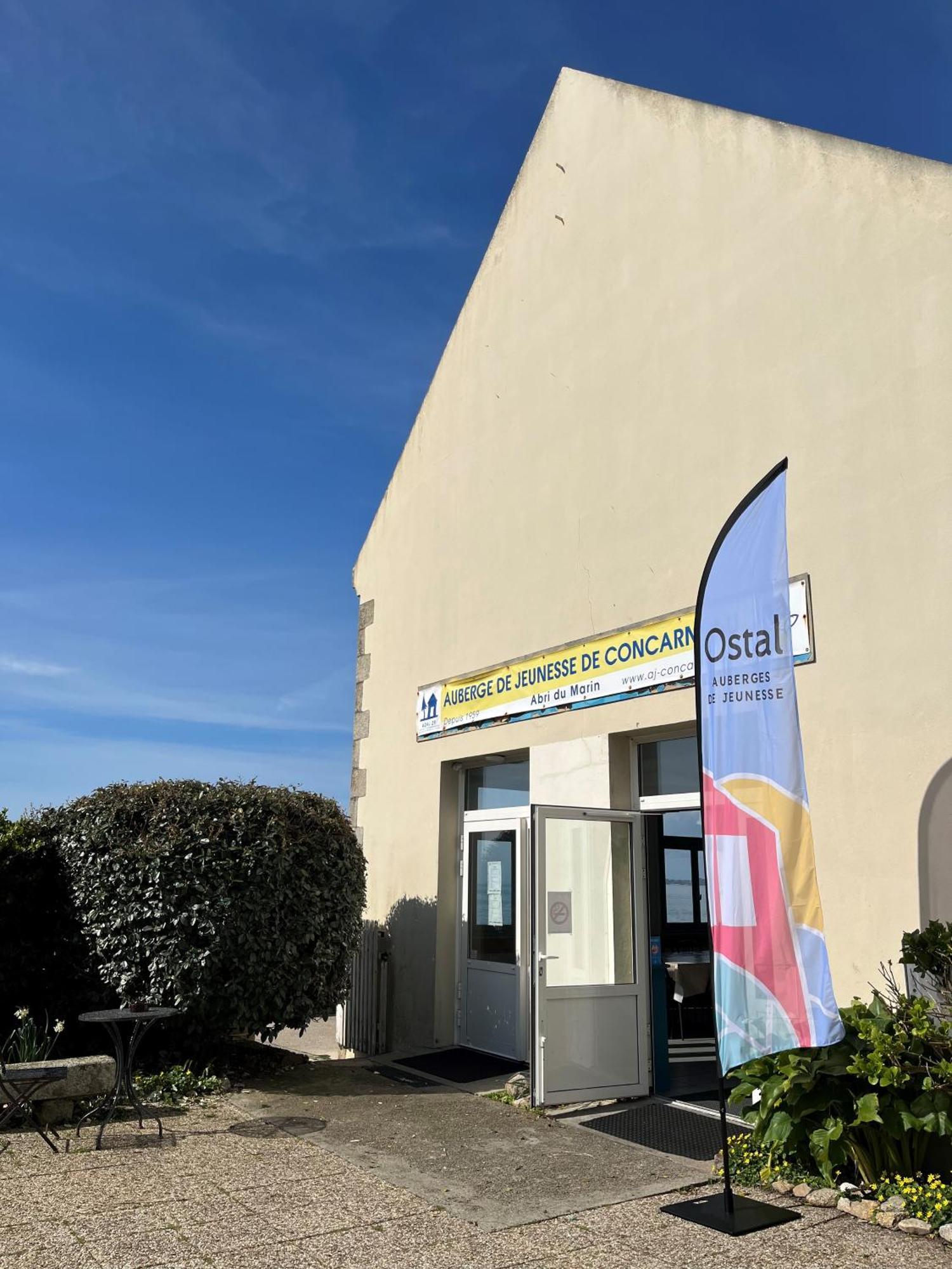 Ostal - Auberge De Jeunesse Concarneau Bagian luar foto